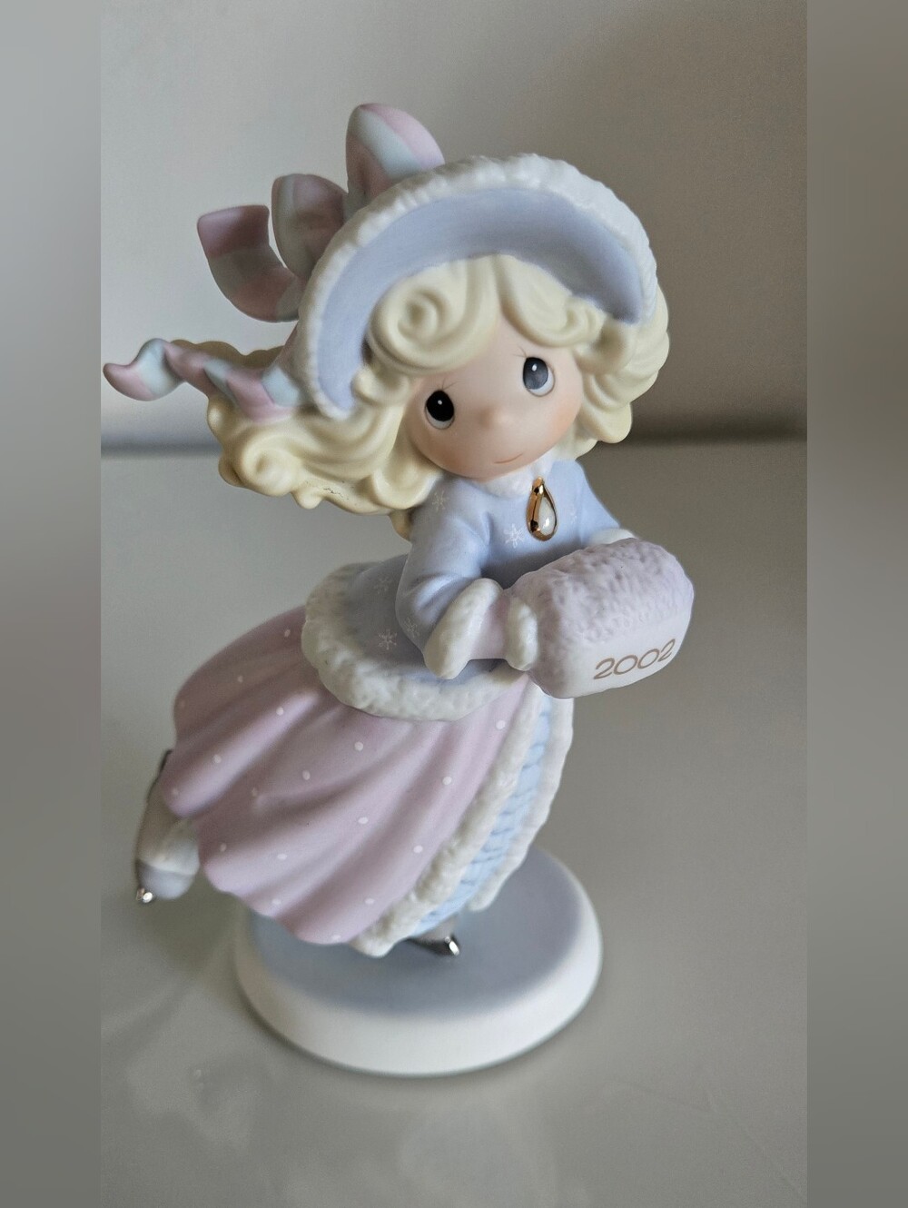 Precious Moments Figurine May Your Holiday Sparkle With Joy 2002 #104202 w/ box